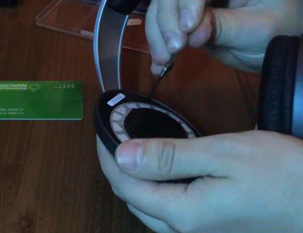  Развийте винтовете