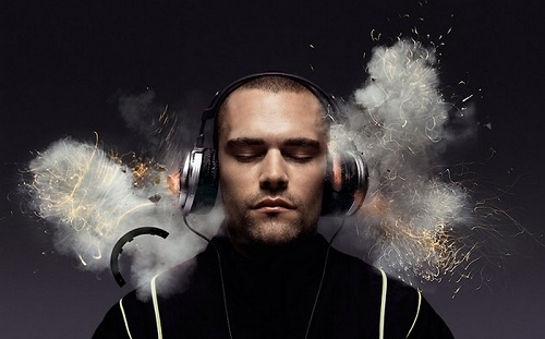  Силен звук в горните слушалки