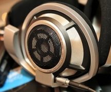  Отворете слушалките