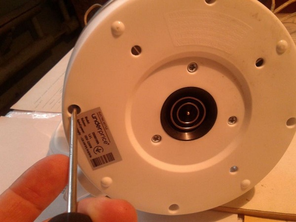  Развийте винтовете