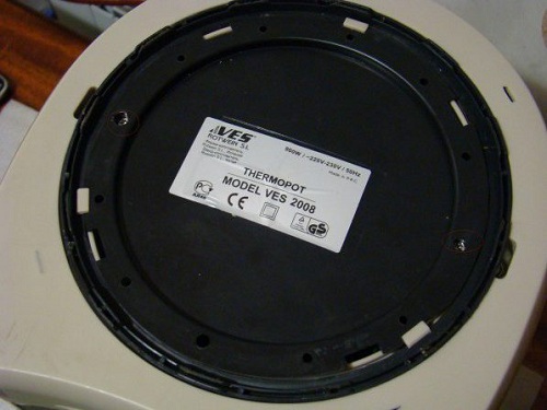  Винтове в долната част на термопота