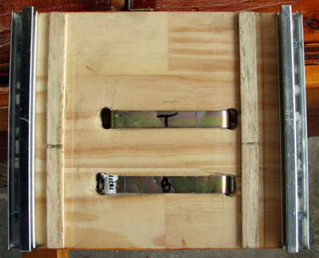  Скоби за дупки