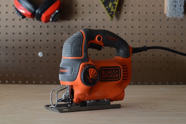  резбарски лък