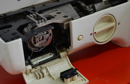  Професионална шевна машина