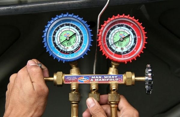  Измерване на налягането в климатизатора