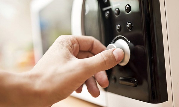  Микровълнова включена