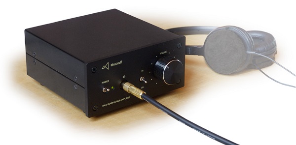  Свържете към усилвателя