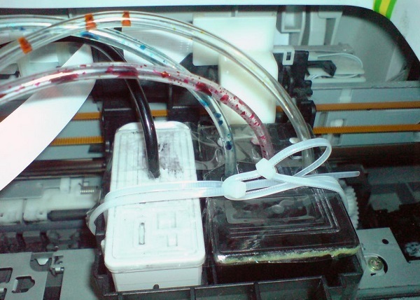  Маркучи за подаване на бои