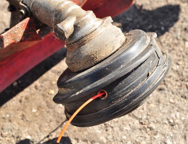  Тример с въдица