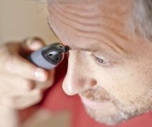  Тример за вежди