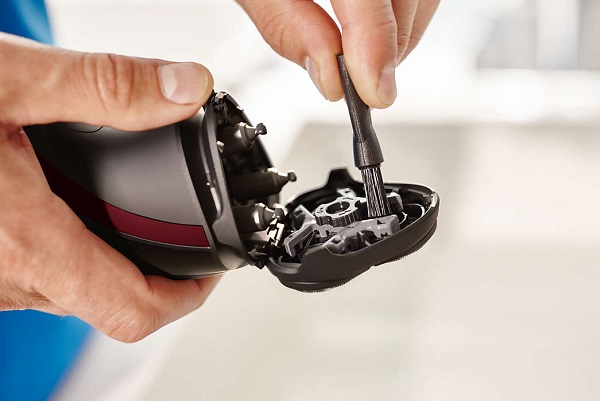  Електрическа самобръсначка