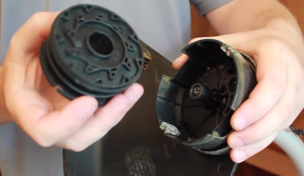  Макара под капака