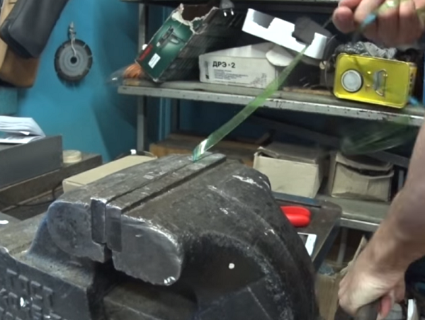  Пластмасова лента в порок