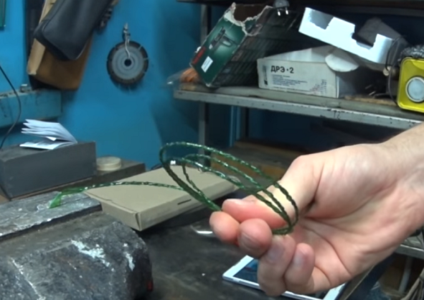  Пластмасово въже