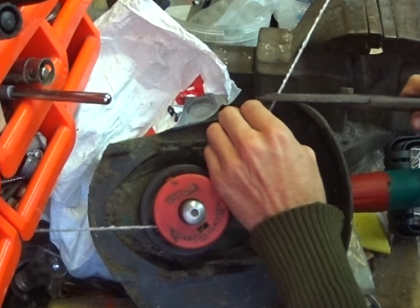  Процедура за зареждане на риболовни линии