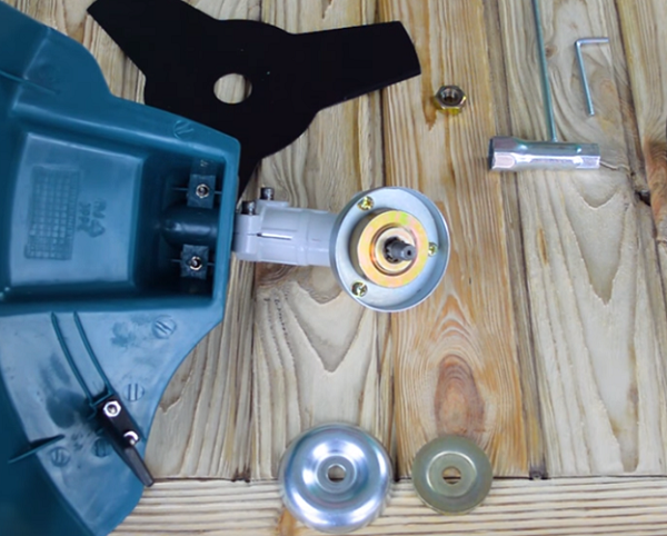  Извадете космическата глава