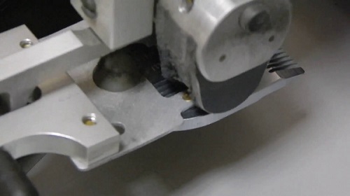  Заточване на ножовете на струг