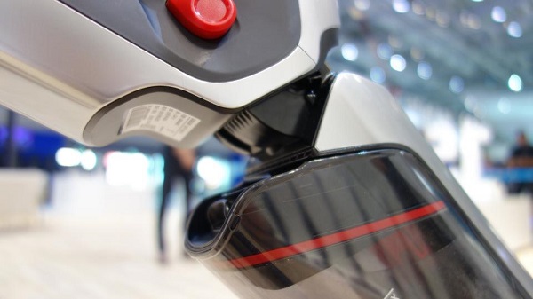  Премахване на резервоара за прах