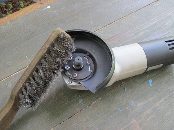  Отстраняване на четката