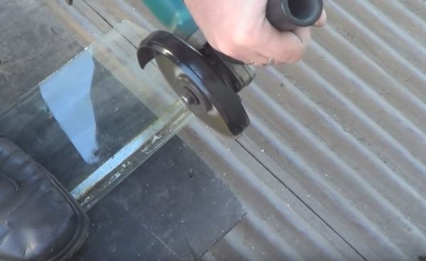  Рязане на стъклена машина