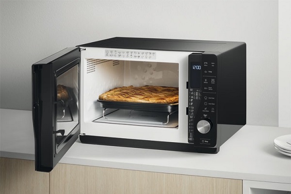  Hotpoint Extra Space Crisp без въртяща се маса