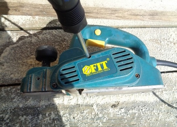  Покрийте на задвижващия ремък