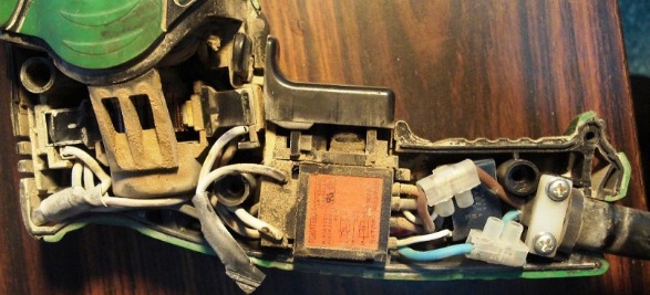  Пробиване без задния капак