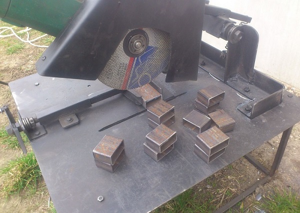  Режеща машина