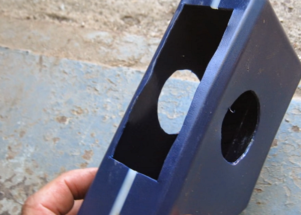  Два паралелни отвора