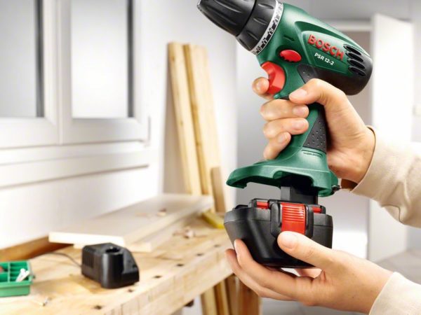  акумулаторна отвертка