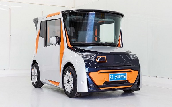  Електрически автомобил REDS