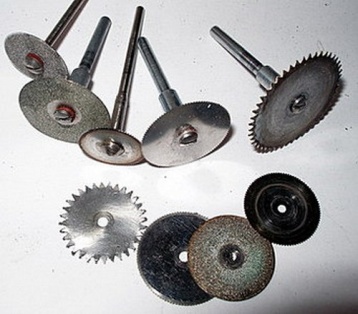  Държачи за дискове