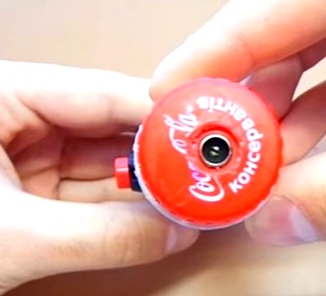  Лепене на пластмасов капак