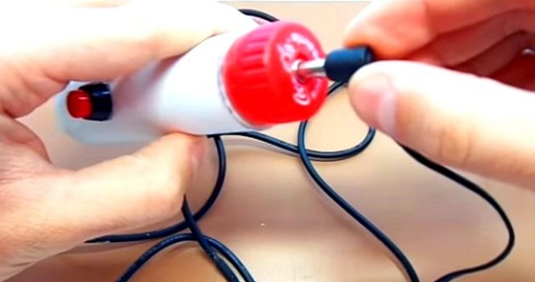  Свързване към захранването