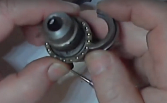  Ядка от две половини