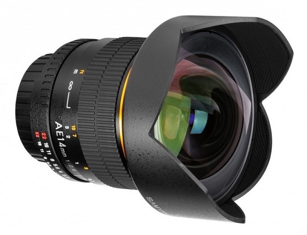 Широкоъгълен обектив