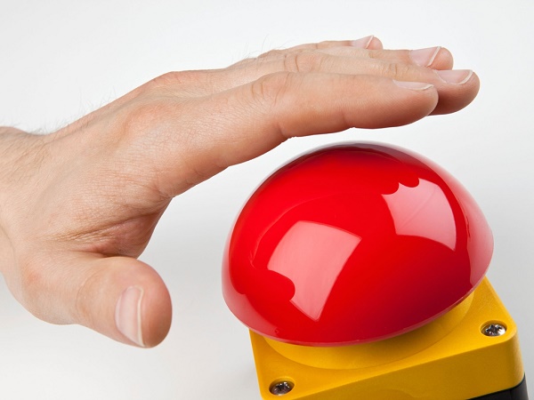  Бутон за спешна помощ