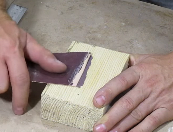  Почистеният край на лентата