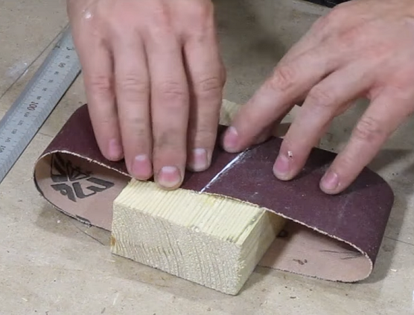  Свързването на двете страни