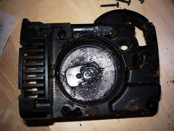  Прах върху елемента