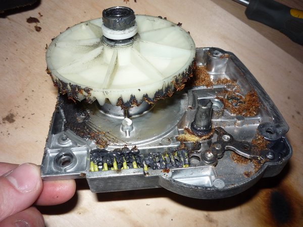  Прах и мръсотия