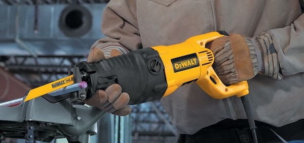  Рязане на метални тръби