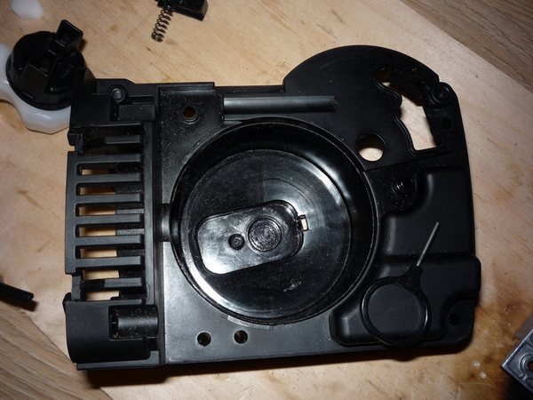  Пластмасова част