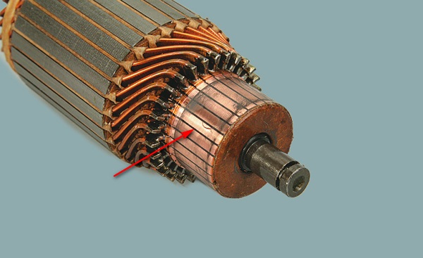  Разрезите за залепване на четките са запушени