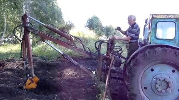  Багер на екскаватор