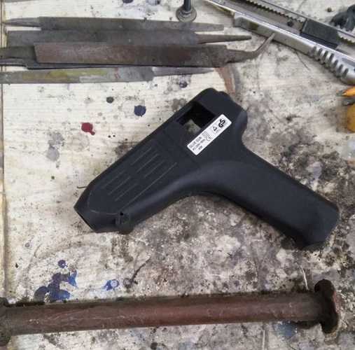  Пистолет за лепило