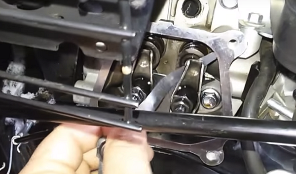  Сондата под игото