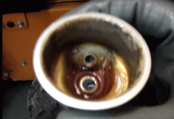  Чаша замърсяване