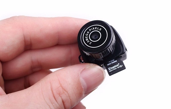  Самостоятелна видеокамера