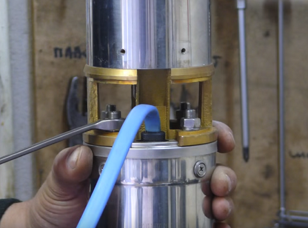  Фланец на помпата